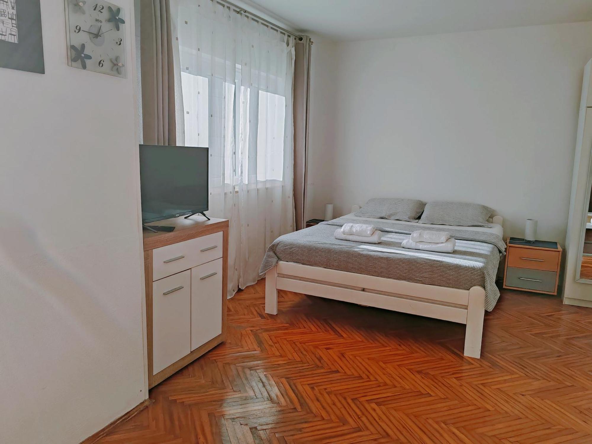 Apartmani Bojana 罗维尼 外观 照片