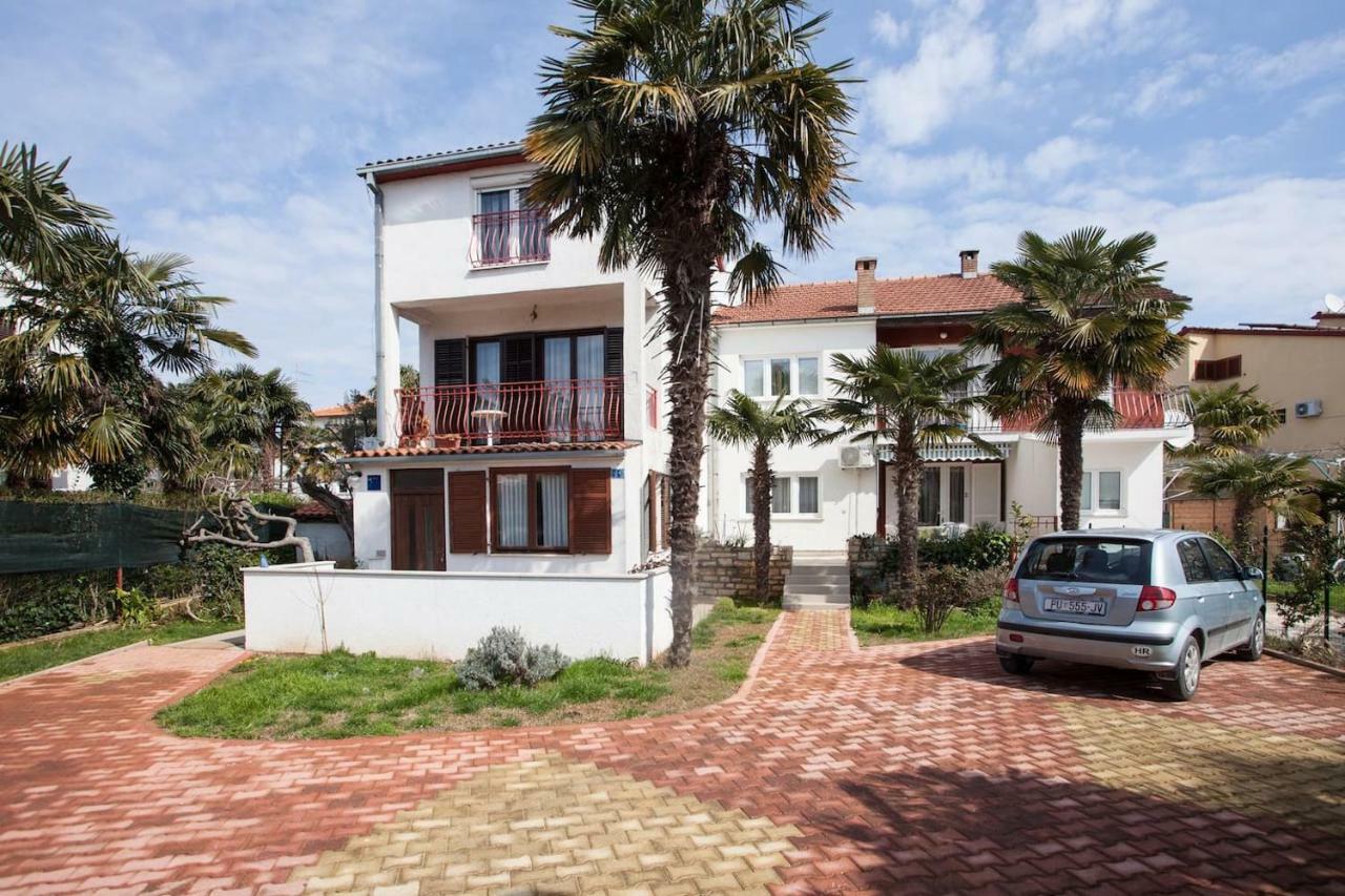 Apartmani Bojana 罗维尼 外观 照片